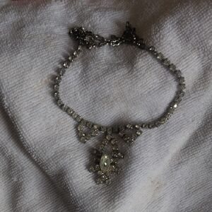 Elegant Silver Women's Necklace